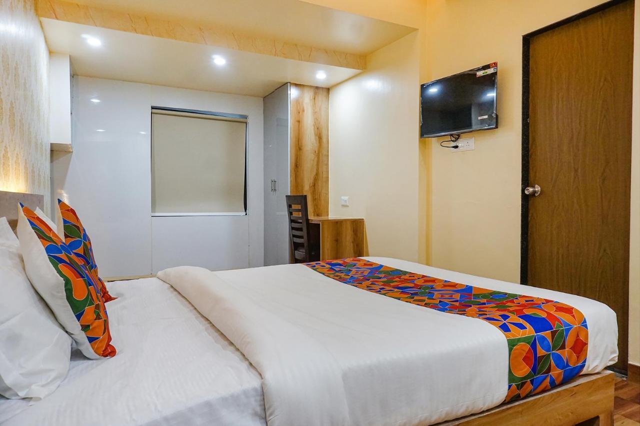 Fabhotel Tan Square - Nr Eon It Park プネ エクステリア 写真